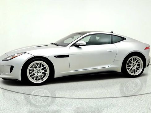 Used 2017 Jaguar F-TYPE S RWD image 8
