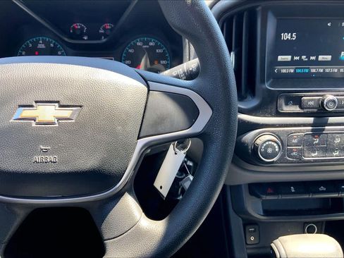 Used 2018 Chevrolet Colorado W/T w/ WT Convenience Package RWD image 22