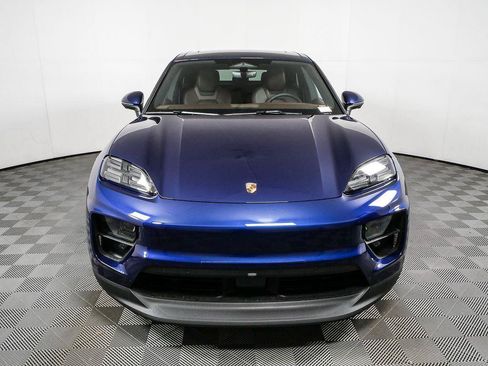 New 2026 Porsche Macan Electric RWD image 27