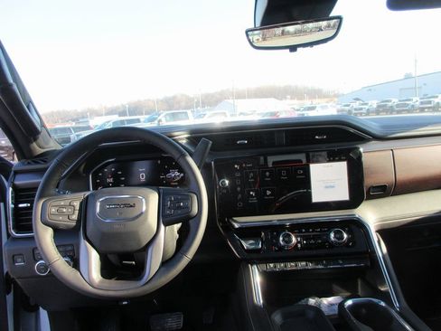 New 2026 GMC Sierra 2500 Denali Ultimate image 18