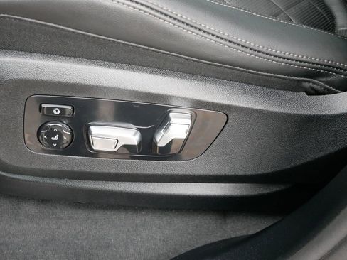 Used 2026 BMW X5 xDrive40i image 17