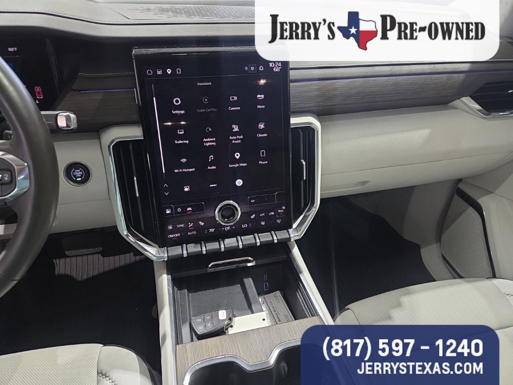 Used 2024 GMC Acadia Denali w/ Super Cruise Package FWD image 10