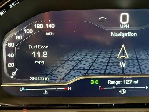 Used 2023 GMC Yukon Denali AWD/4WD image 13