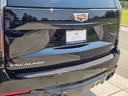 Certified 2026 Cadillac Escalade V w/ LPO, Floor Liner Package AWD/4WD image 15