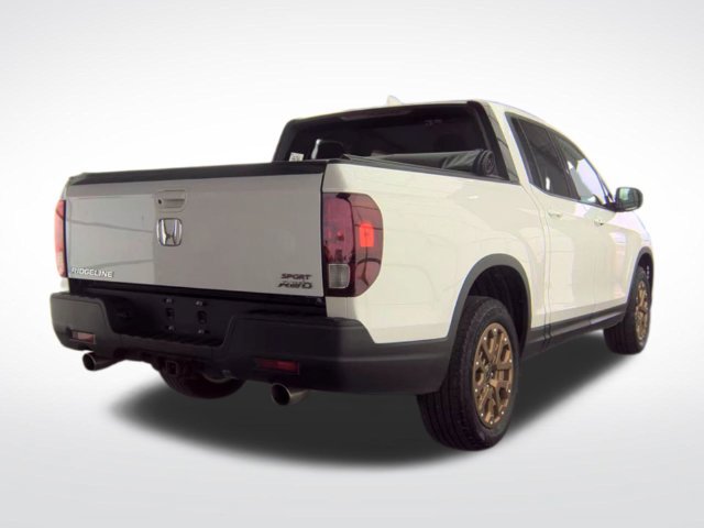 Used 2023 Honda Ridgeline Sport image 2