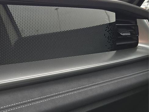 New 2026 Volkswagen Tiguan SE R-Line image 21