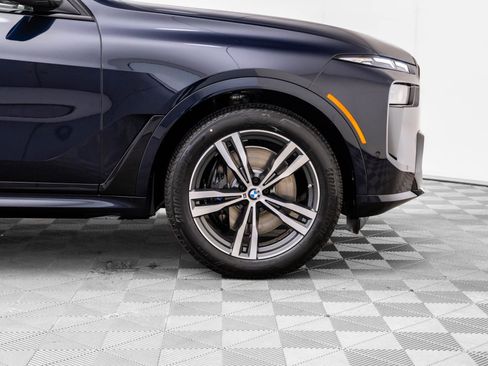New 2026 BMW X7 xDrive40i w/ M Sport Package AWD/4WD image 39