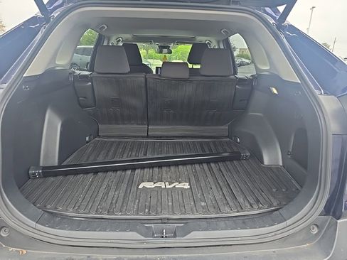 Used 2023 Toyota RAV4 XLE w/ Convenience Package image 14