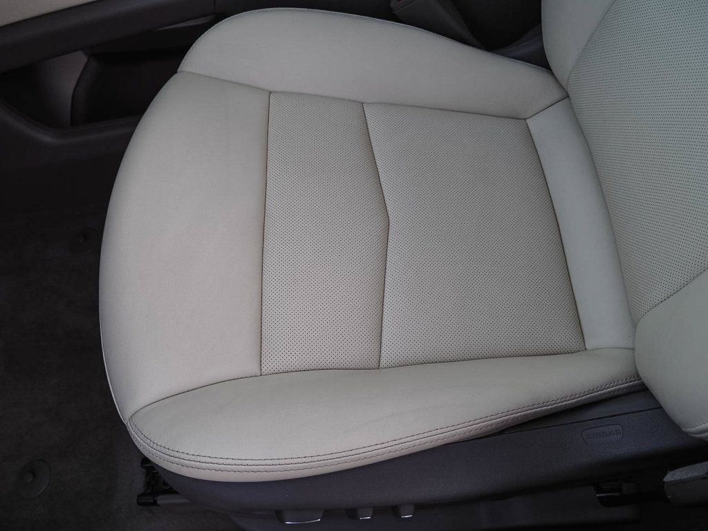 Certified 2025 Cadillac XT5 Premium Luxury FWD image 36