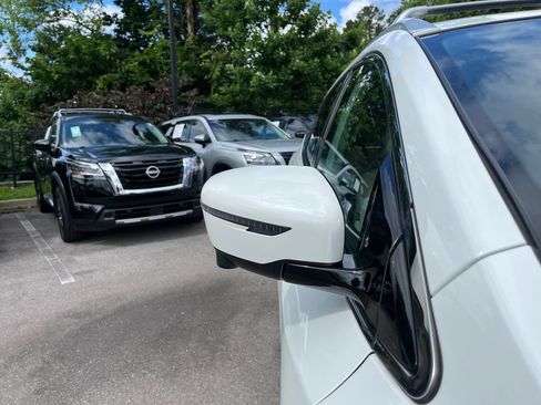 Used 2018 Nissan Murano Platinum w/ Cargo Package FWD image 38