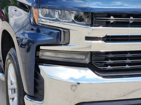 Used 2020 Chevrolet Silverado 1500 LT w/ Texas Edition RWD image 9