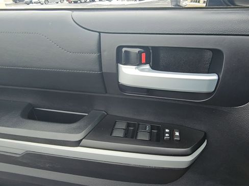 Used 2020 Toyota Tundra Limited image 23