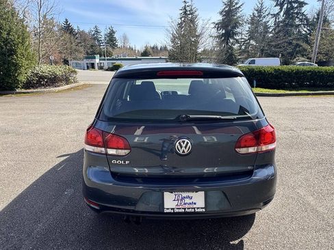 Used 2012 Volkswagen Golf 4-Door FWD image 9