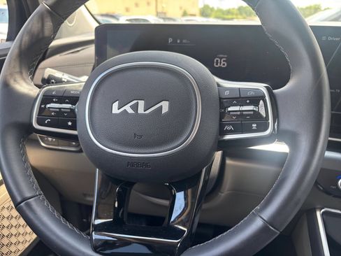 Used 2026 Kia Carnival FWD image 28