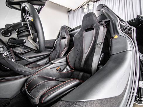 Used 2022 McLaren 720S Spider image 50
