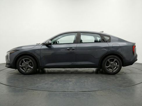 Used 2025 Kia K4 LXS image 3