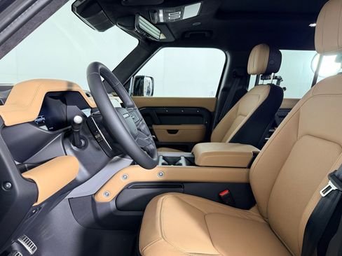 New 2026 Land Rover Defender 130 V8 image 5