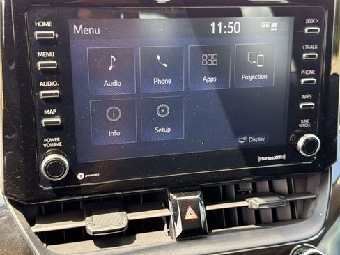 Used 2021 Toyota Corolla LE FWD image 23