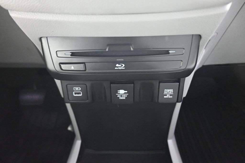 Used 2022 Honda Odyssey Touring image 25