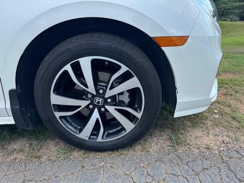 Used 2019 Honda Odyssey Elite image 2