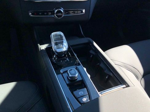 New 2026 Volvo XC90 B6 Plus w/ Protection Package Premier image 30