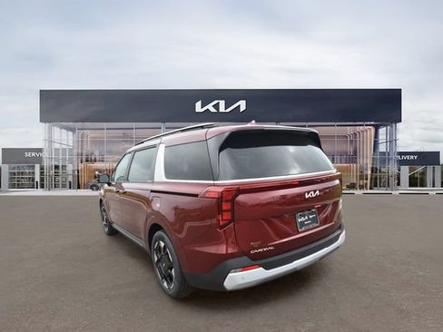 New 2026 Kia Carnival EX FWD image 6