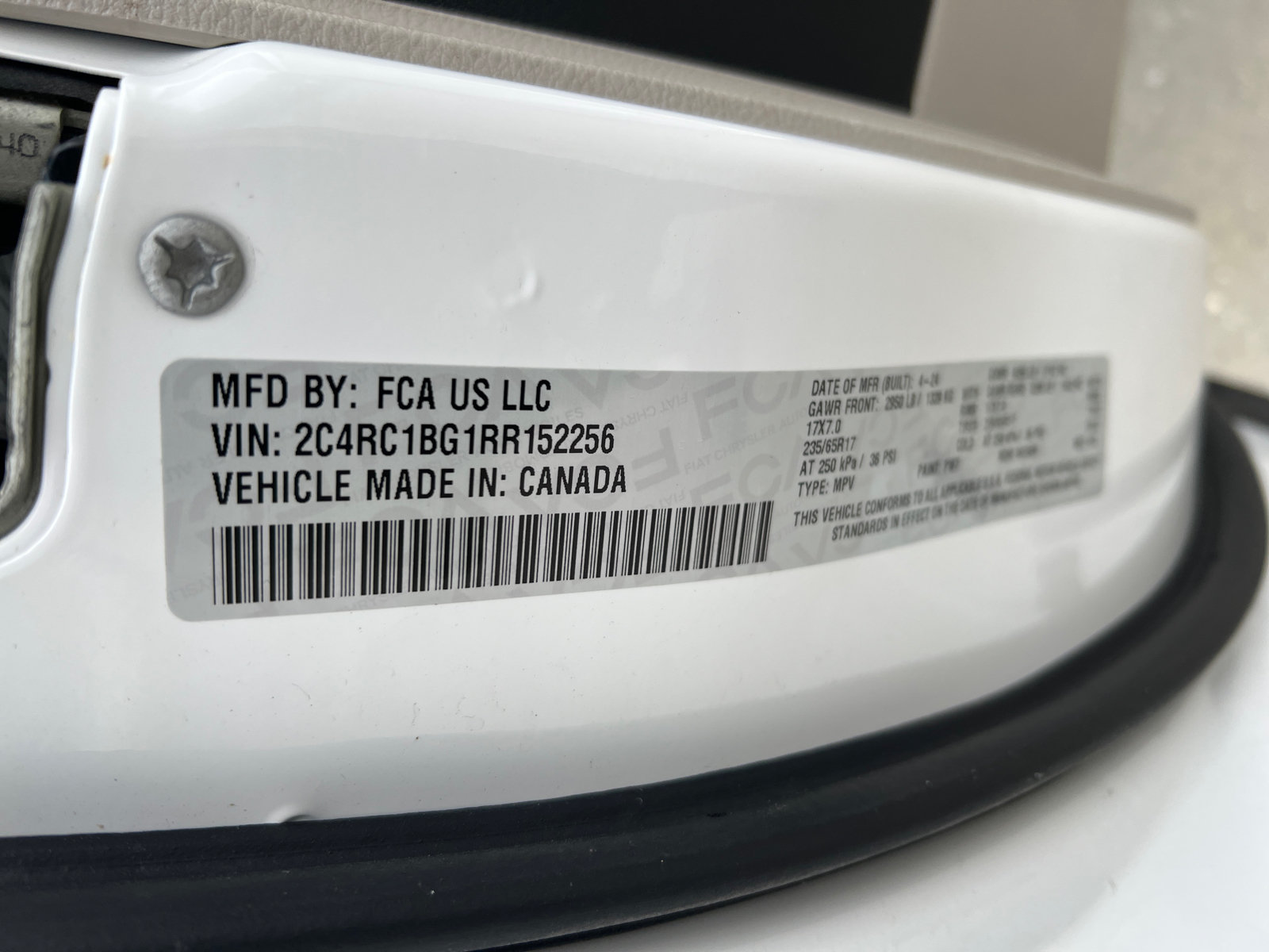 Used 2024 Chrysler Pacifica Touring-L FWD image 35