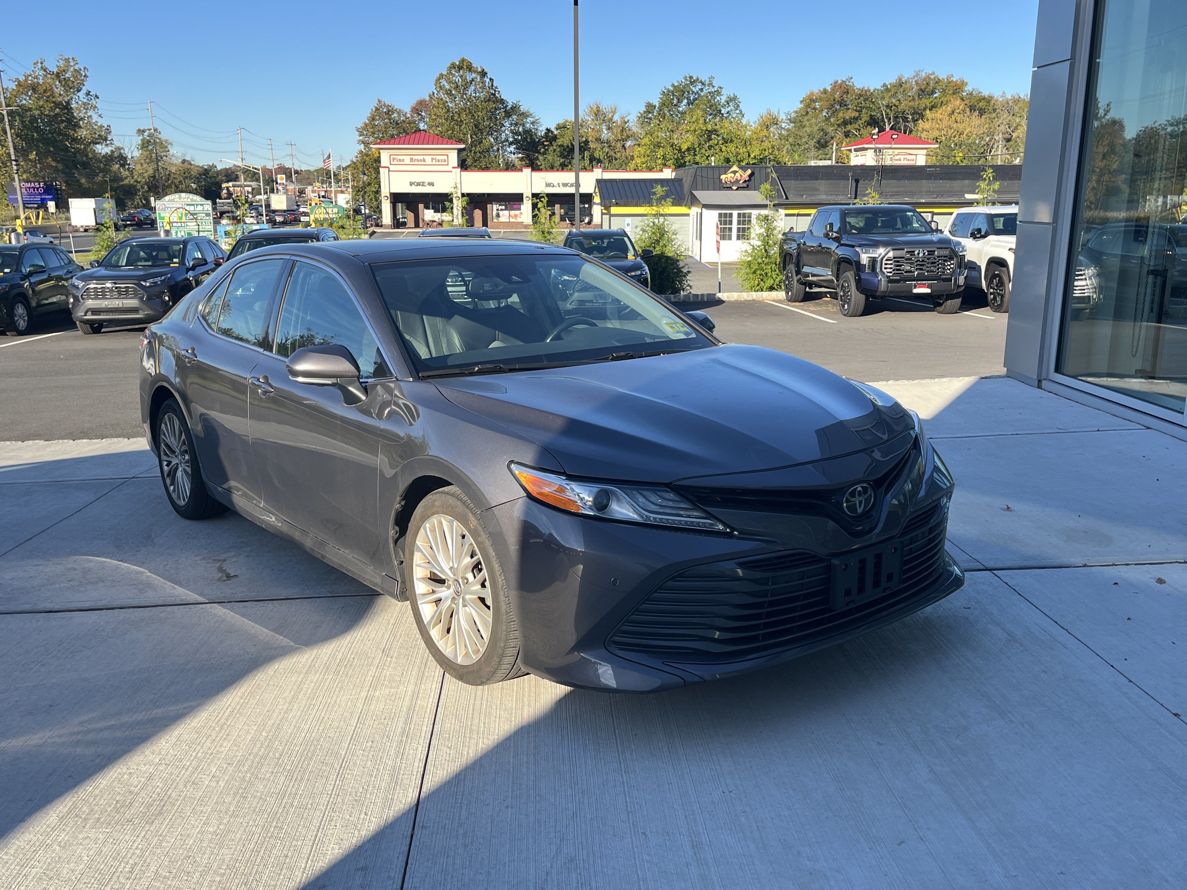 Used 2019 Toyota Camry XLE w/ Driver Assist Package FWD image 2