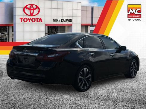 Used 2017 Nissan Altima 2.5 SR FWD image 5