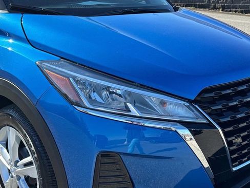 Certified 2025 Nissan Kicks Play S FWD image 11