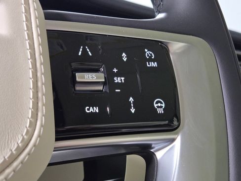 New 2026 Land Rover Range Rover SE AWD/4WD image 25