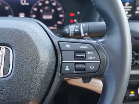 Used 2024 Honda Accord EX-L image 15