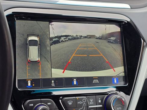 Used 2020 Chevrolet Bolt Premier w/ Infotainment Package image 9