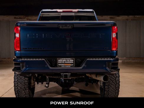 Used 2021 Chevrolet Silverado 2500 LTZ w/ LTZ Plus Package image 8