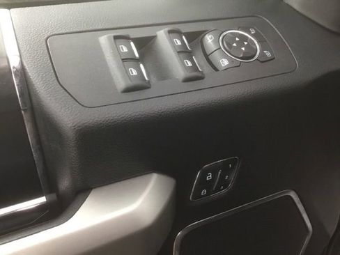 Used 2019 Ford F150 Lariat w/ Equipment Group 502A Luxury image 20