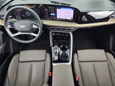 Certified 2025 Audi Q5 Premium Plus w/ Premium Plus AWD/4WD image 34