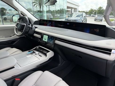 New 2026 Lincoln Navigator Premiere AWD/4WD image 20