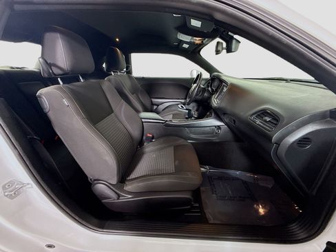 Used 2023 Dodge Challenger SXT image 27