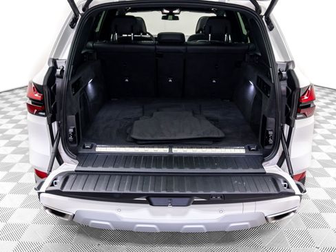 Used 2025 BMW X5 xDrive50e image 31