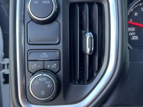 Used 2020 Chevrolet Silverado 1500 LT image 10