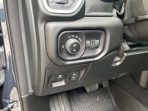 Used 2025 RAM 1500 Big Horn image 43
