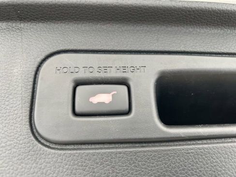 Used 2024 Honda Pilot EX-L image 16