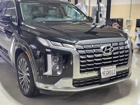 Used 2023 Hyundai Palisade Calligraphy w/ Cargo Package image 6