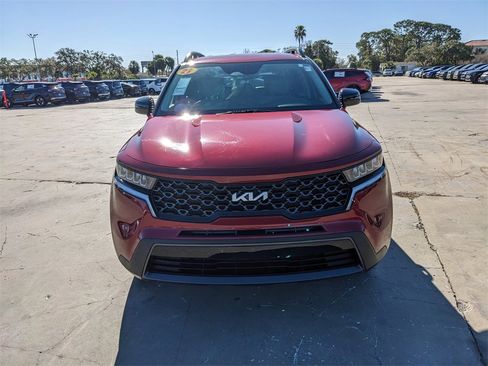 Certified 2023 Kia Sorento S image 4