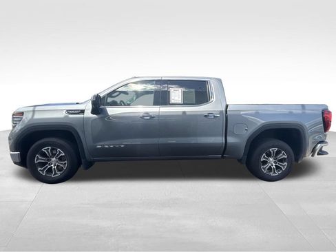 Used 2025 GMC Sierra 1500 SLT RWD image 4