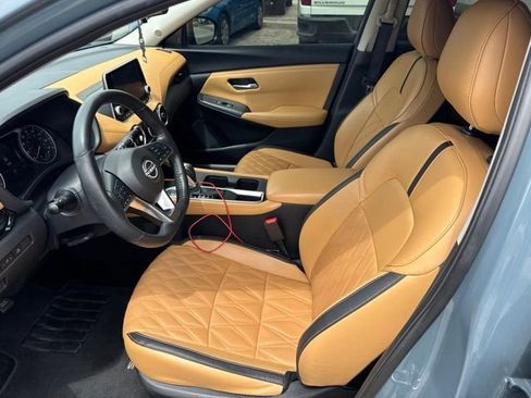 Used 2024 Nissan Sentra SV w/ SV Premium Package FWD image 10