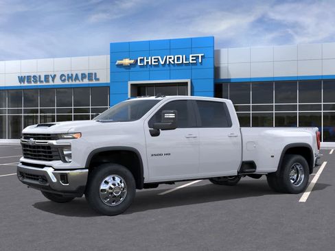 New 2026 Chevrolet Silverado 3500 LT w/ Convenience Package AWD/4WD image 3
