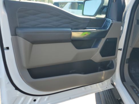 Used 2025 Ford F150 Platinum w/ Equipment Group 703A Plus image 17