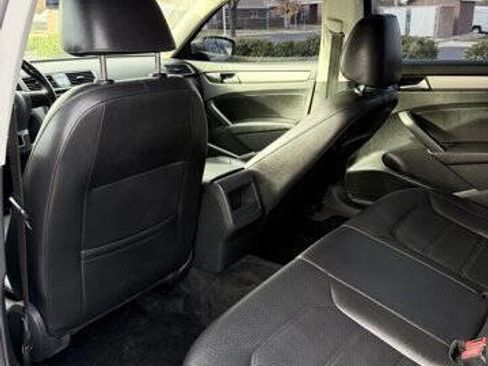 Used 2015 Volkswagen Passat 1.8T Limited Edition image 22