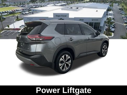 Used 2021 Nissan Rogue SV w/ Premium Package FWD image 5